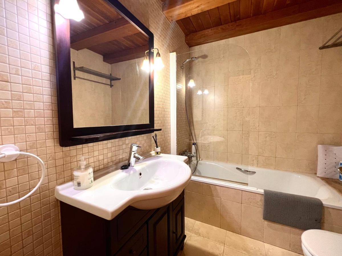La Buhardilla De Baro - L'Amfitriona Apartment ภายนอก รูปภาพ